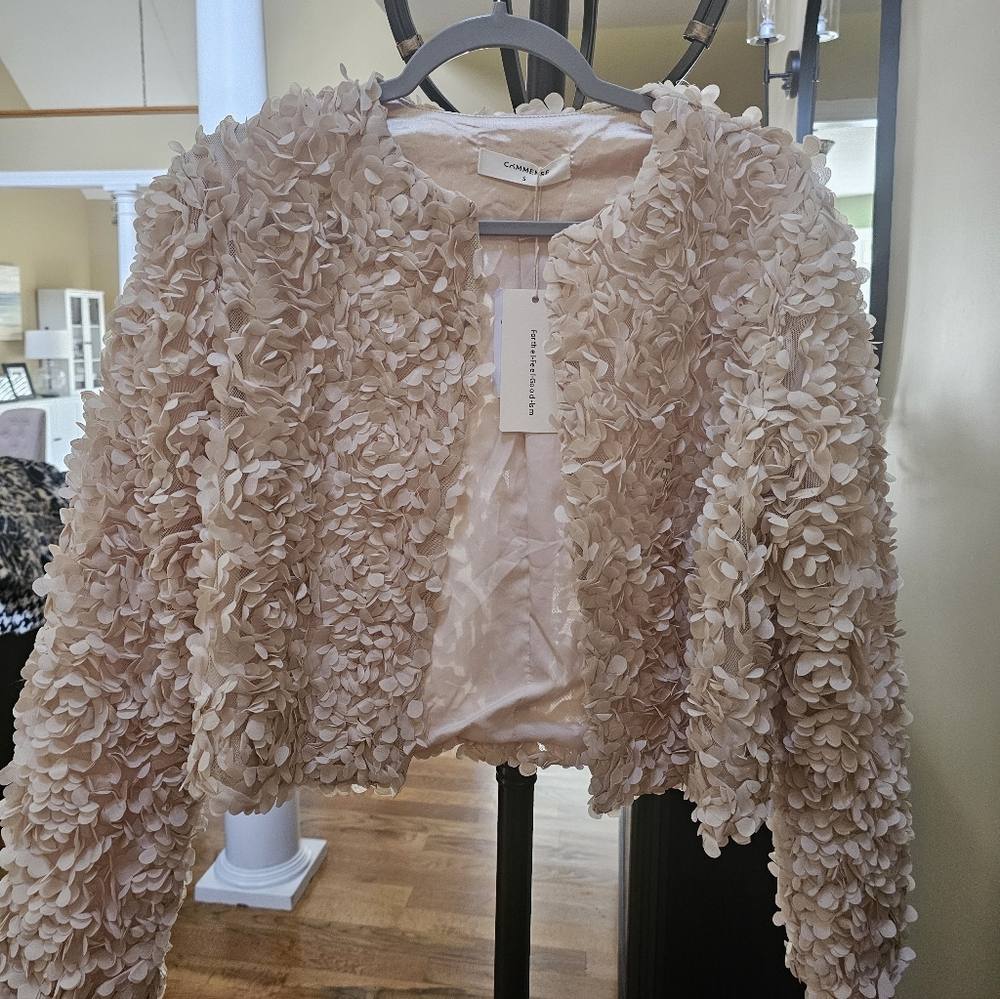 Chic Cream Textured Jacket